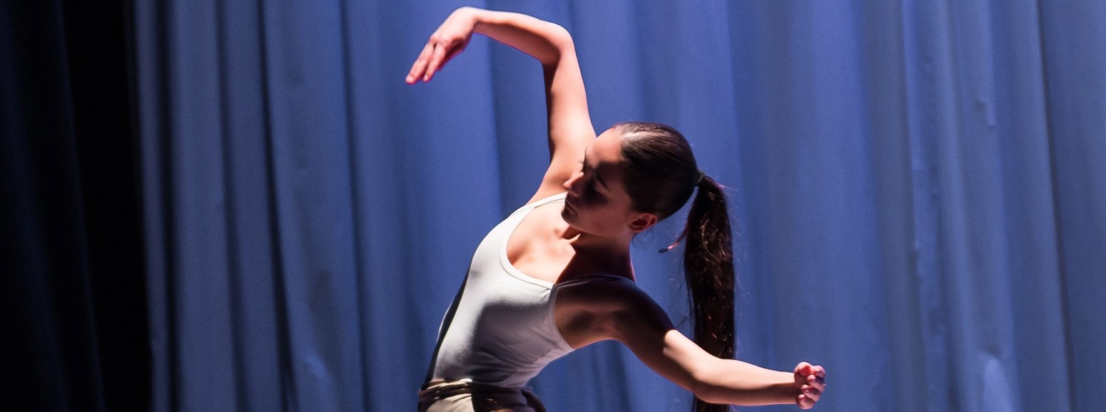 DUBNOVÁ TANEČNÍ SCÉNA