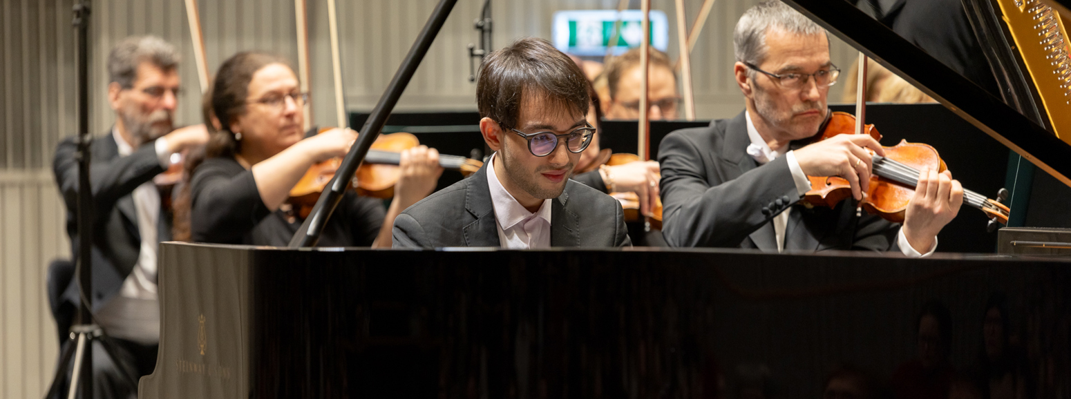 PAVOL PRAŽENICA